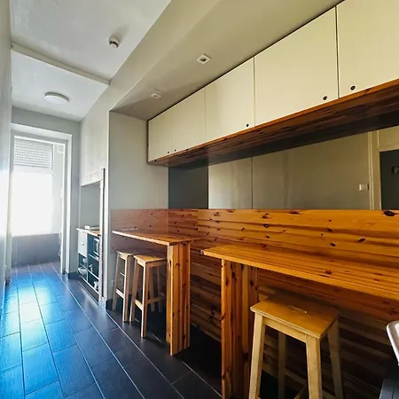 Marques De Pombal Hostel *