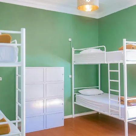Marques De Pombal Hostel *