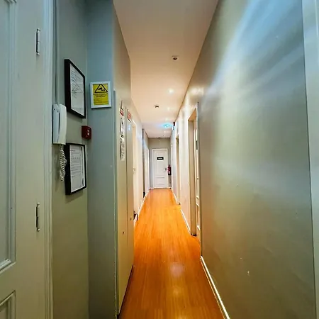 Marques De Pombal Hostel *