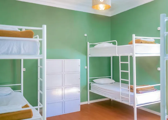 Marques De Pombal Hostel *