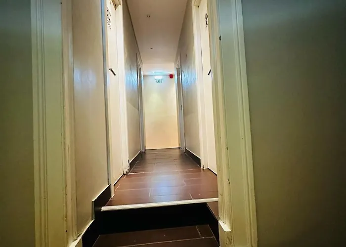 Hostel Marques De Pombal